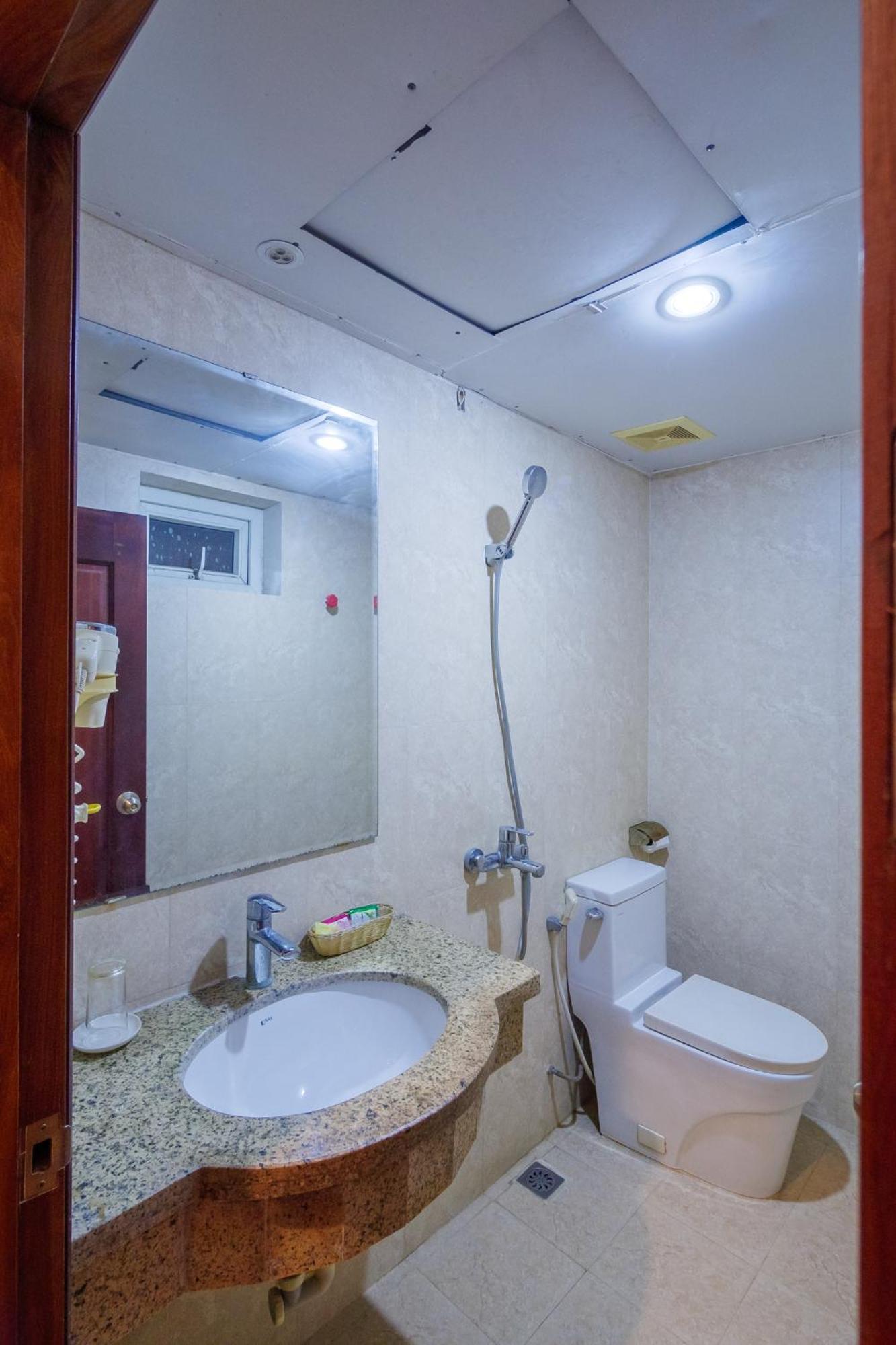Ngan Ha Hotel Long Bien Hanoi Kültér fotó