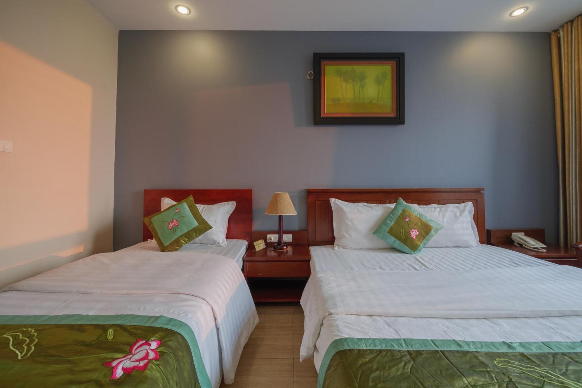 Ngan Ha Hotel Long Bien Hanoi Kültér fotó