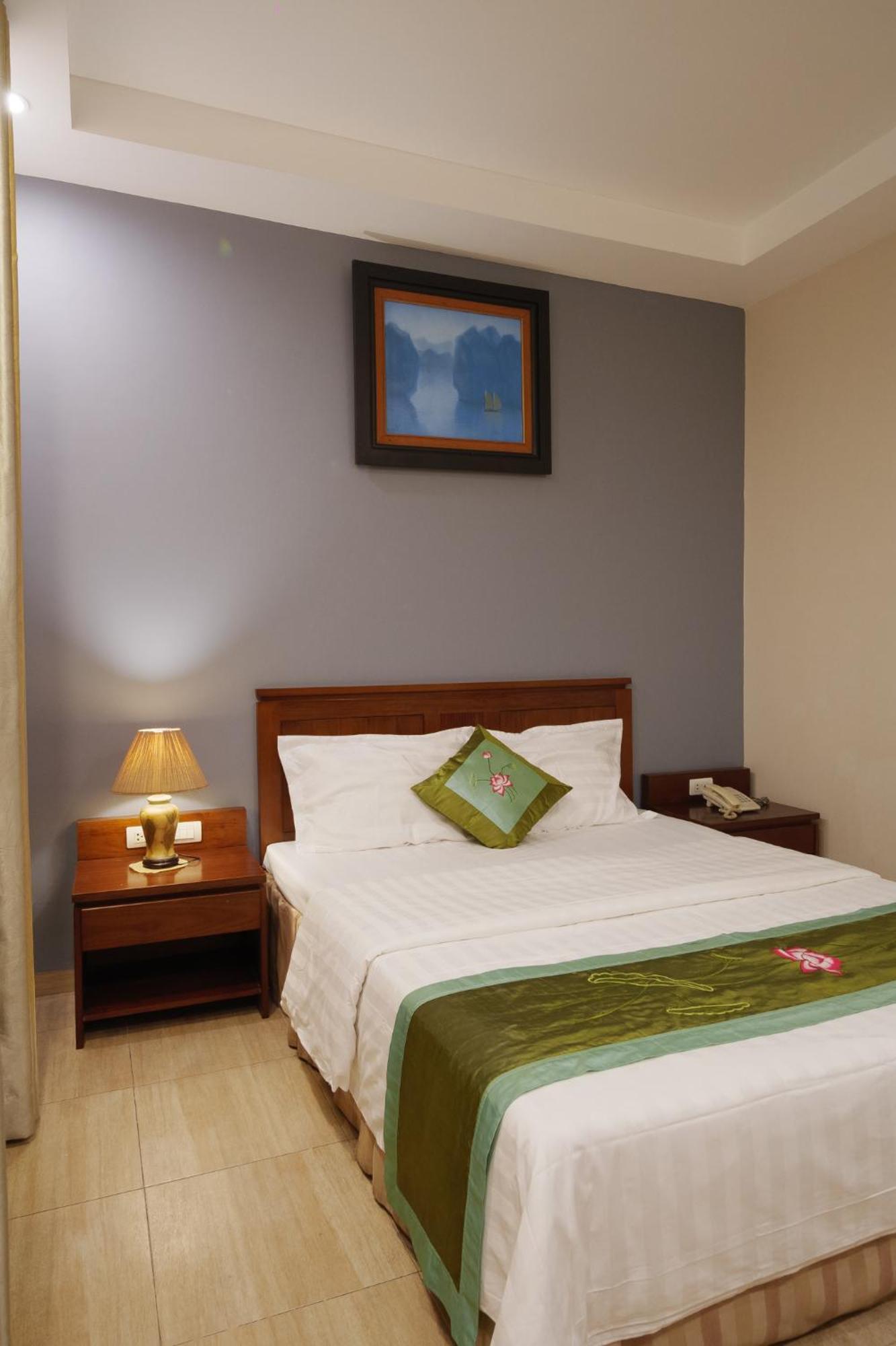 Ngan Ha Hotel Long Bien Hanoi Kültér fotó